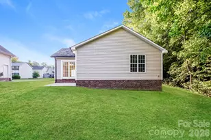2011 Samantha Dr, Kannapolis, NC 28083 - Photo 15