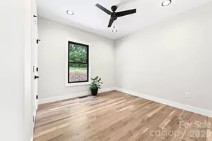 42 Busbee View Rd, Asheville, NC 28803 - Photo 15