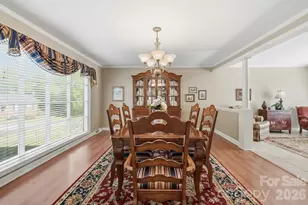 3740 6th St NE, Hickory, NC 28601 - Photo 11
