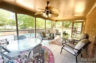 3740 6th St NE, Hickory, NC 28601 - Photo 39