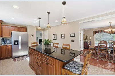 3740 6th Street NE, Hickory, NC 28601 - Photo 15