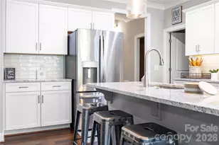8463 Mdw Vis Dr, Lewisville, NC 27023 - Photo 5