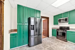 55 Walton St, Asheville, NC 28801 - Photo 15