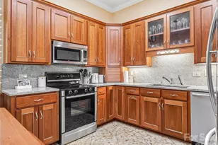 30 Dover St, Asheville, NC 28804 - Photo 13