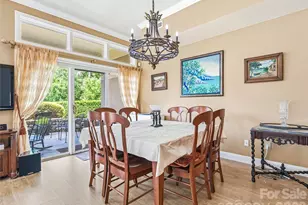 30 Dover St, Asheville, NC 28804 - Photo 9