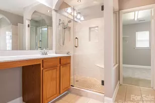 6602 Latherton Ln, Charlotte, NC 28278 - Photo 19