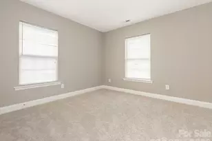 6602 Latherton Ln, Charlotte, NC 28278 - Photo 13