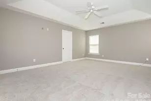 6602 Latherton Ln, Charlotte, NC 28278 - Photo 17