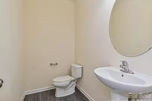 4629 Quinton Ln, Charlotte, NC 28269 - Photo 15