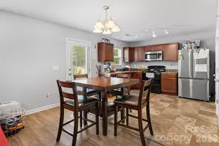 2046 E Park Dr, Lancaster, SC 29720 - Photo 9