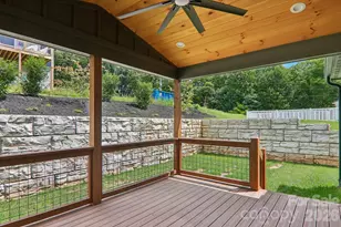 32 S View Dr, Burnsville, NC 28714 - Photo 13