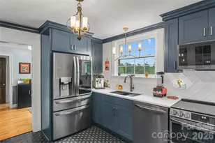 9 Crescent Dr, Marion, NC 28752 - Photo 9