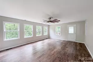 706 Crescent Dr, Cherryville, NC 28021 - Photo 13