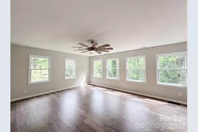 706 Crescent Drive, Cherryville, NC 28021 - Photo 7