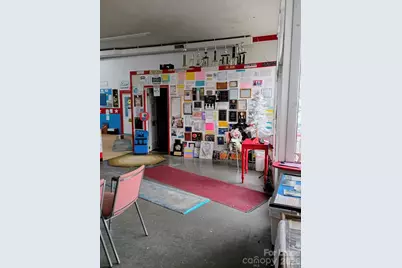 140 W Main Street, Forest City, NC 28043 - Photo 3