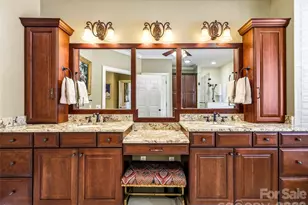 33 Tiverton Ln, Asheville, NC 28803 - Photo 25