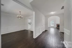 11343 Fox Hill Dr, Charlotte, NC 28269 - Photo 3
