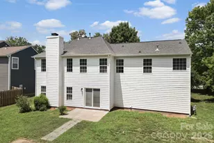 11343 Fox Hill Dr, Charlotte, NC 28269 - Photo 25