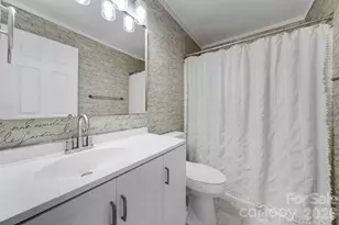 11343 Fox Hill Dr, Charlotte, NC 28269 - Photo 21