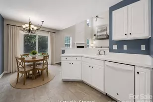 11343 Fox Hill Dr, Charlotte, NC 28269 - Photo 7