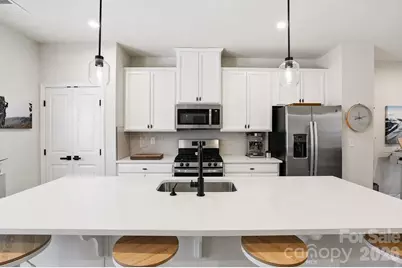 1311 Ashbury Street, Charlotte, NC 28216 - Photo 7