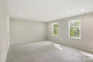 301 Sardis Rd N, Charlotte, NC 28270 - Photo 19