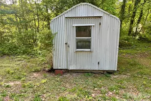 3202 Puetts Chapel Rd, Dallas, NC 28034 - Photo 19