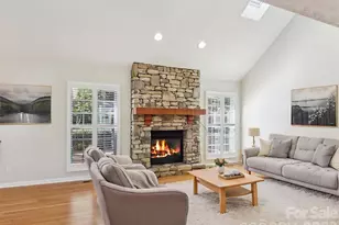 117 Apple Meadow Ct, Hendersonville, NC 28739 - Photo 5