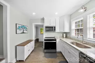 121 W 11th St, Oakboro, NC 28129 - Photo 9