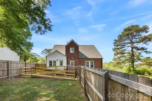 121 W 11th St, Oakboro, NC 28129 - Photo 25