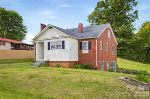 1348 Hibriten Dr SE, Lenoir, NC 28645 - Photo 1