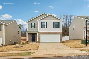 1402 Mammoth Rd, Hickory, NC 28602 - Photo 1