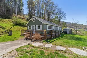 24 Baldridge Dr, Burnsville, NC 28714 - Photo 1
