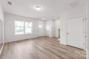 15309 Ballancroft Pkwy, Charlotte, NC 28277 - Photo 5