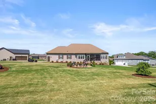 2463 Bridle Ct, Lincolnton, NC 28092 - Photo 29