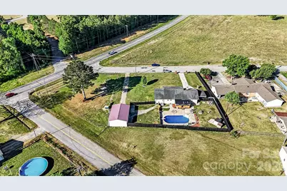 1087 Greenbriar Drive, Lancaster, SC 29720 - Photo 3