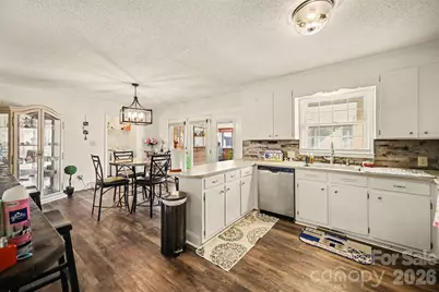 1087 Greenbriar Drive, Lancaster, SC 29720 - Photo 9
