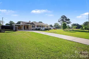 1087 Greenbriar Dr, Lancaster, SC 29720 - Photo 7