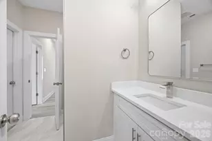 3800 Freedom Dr, Charlotte, NC 28208 - Photo 17