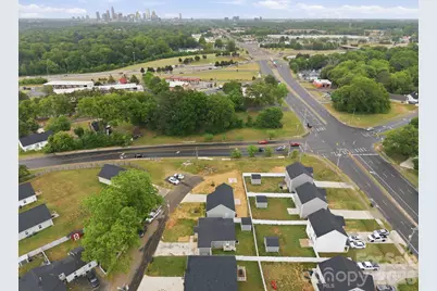 3800 Freedom Drive, Charlotte, NC 28208 - Photo 3