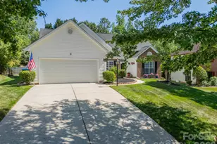 2810 Patten Hill Dr, Matthews, NC 28105 - Photo 3