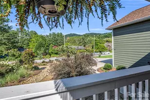 11 N Pershing Rd, Asheville, NC 28805 - Photo 15