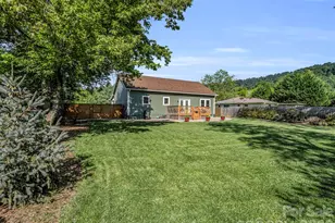 11 N Pershing Rd, Asheville, NC 28805 - Photo 7