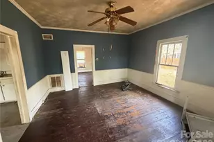 512 W 2nd St, Cherryville, NC 28021 - Photo 15