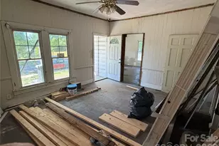 512 W 2nd St, Cherryville, NC 28021 - Photo 7