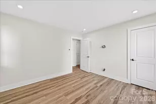 6022 Pivot Ct, Charlotte, NC 28205 - Photo 5