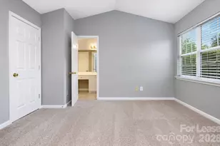 10519 Yellow Rose Ln, Charlotte, NC 28269 - Photo 11
