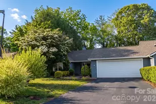 10 Laurel Pl Dr, Asheville, NC 28803 - Photo 1