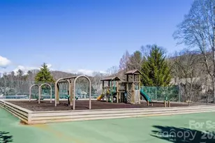 10 Laurel Pl Dr, Asheville, NC 28803 - Photo 33