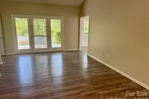10 Laurel Pl Dr, Asheville, NC 28803 - Photo 5